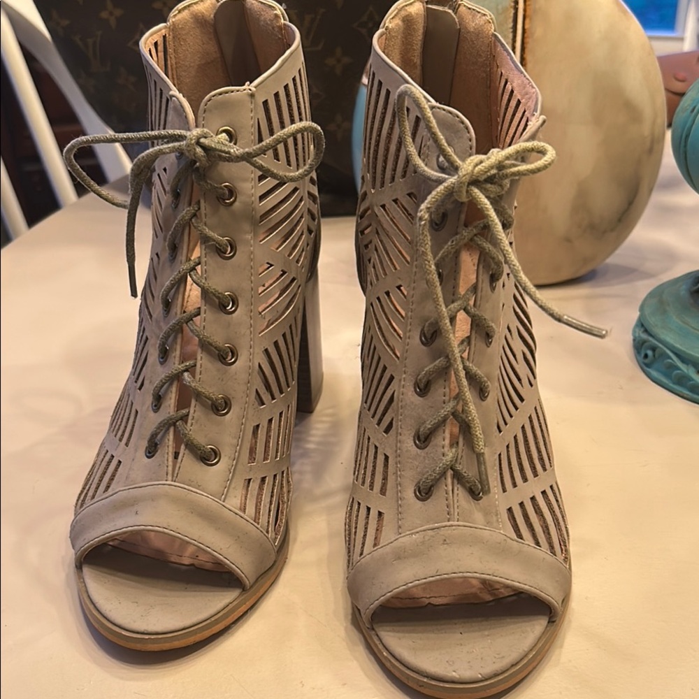Reneeze Taupe Cutout Lace-Up Heels